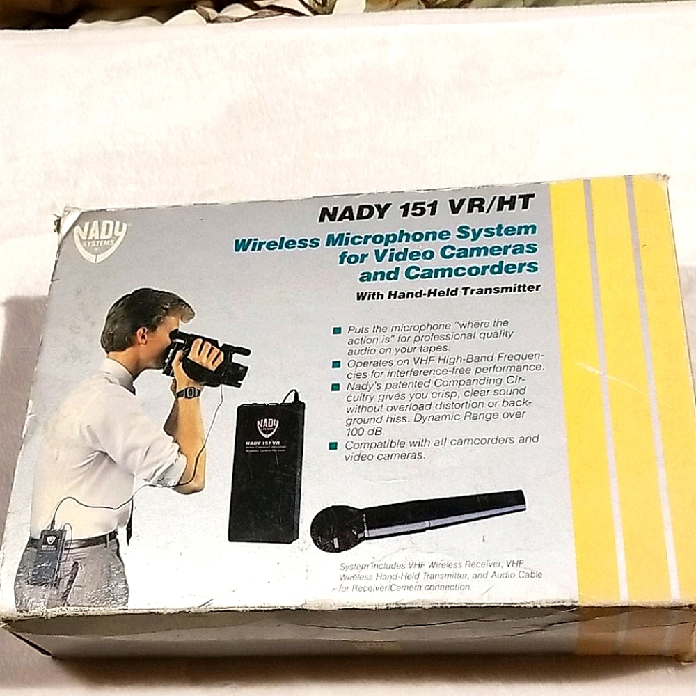 Photography  Equipment:Wireless  Microphone